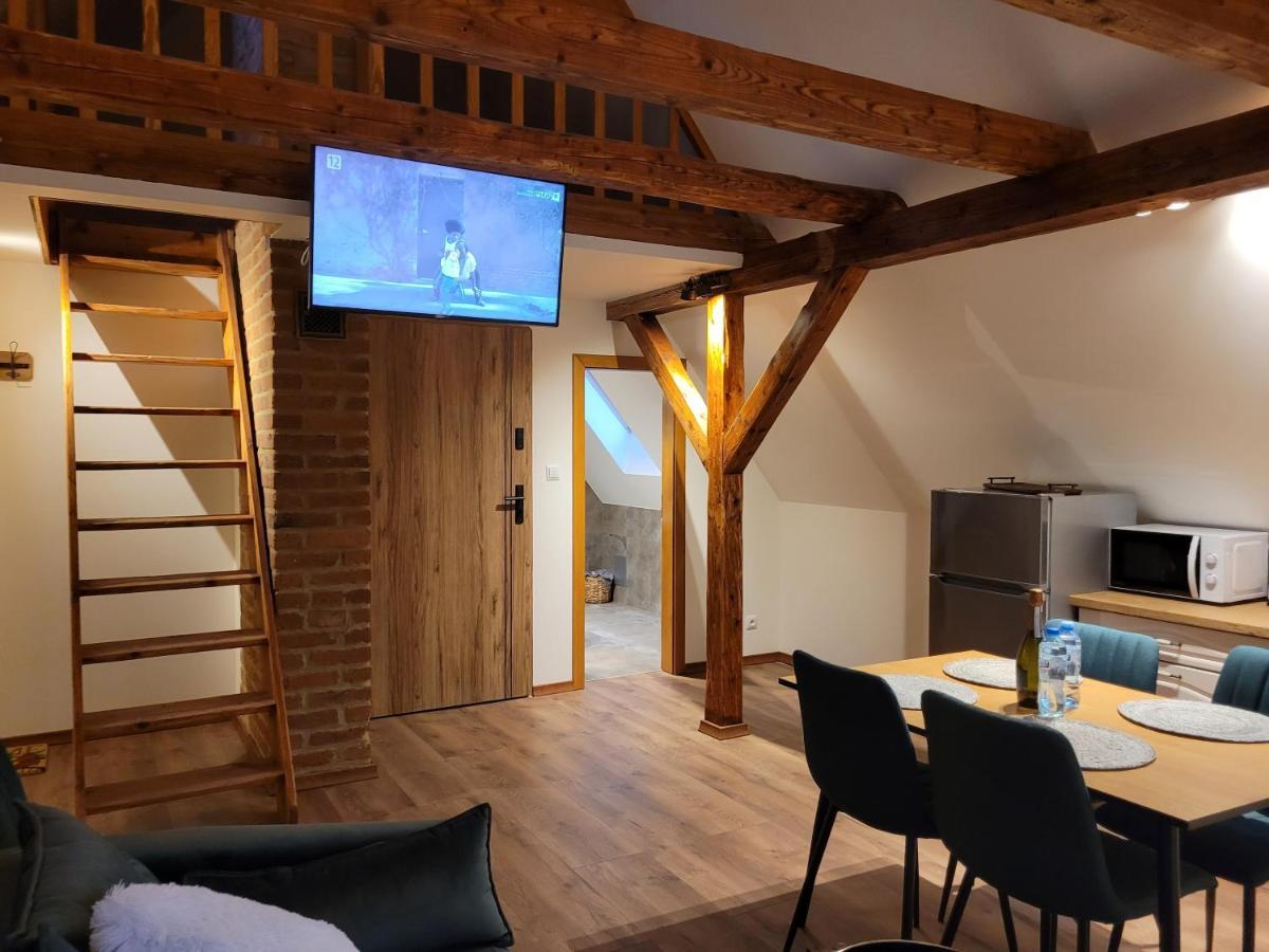Apartamenty Komarno 46 Jacuzzi&Sauna Buitenkant foto