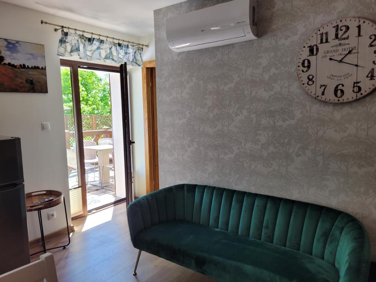 Apartamenty Komarno 46 Jacuzzi&Sauna Buitenkant foto