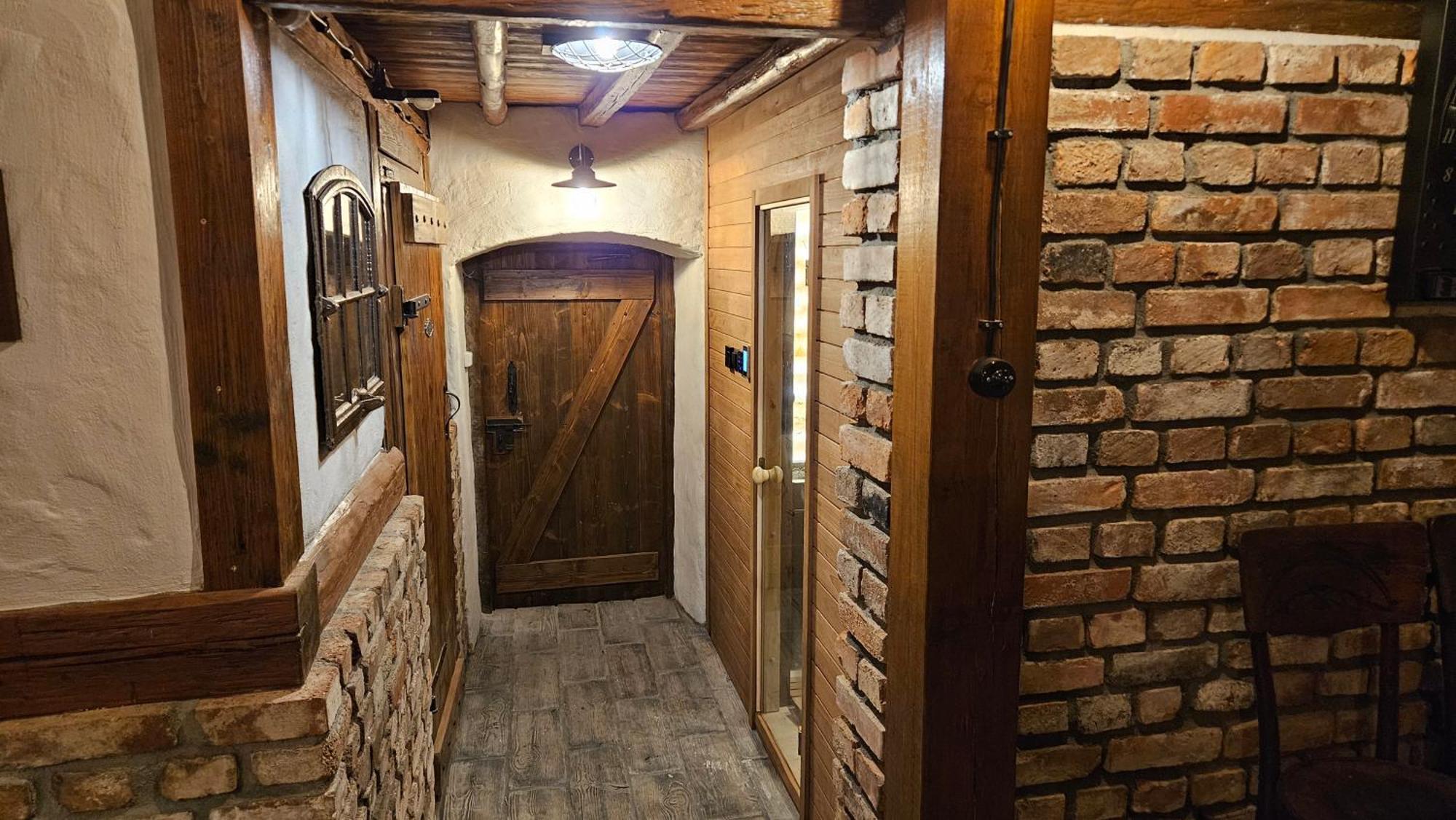 Apartamenty Komarno 46 Jacuzzi&Sauna Buitenkant foto