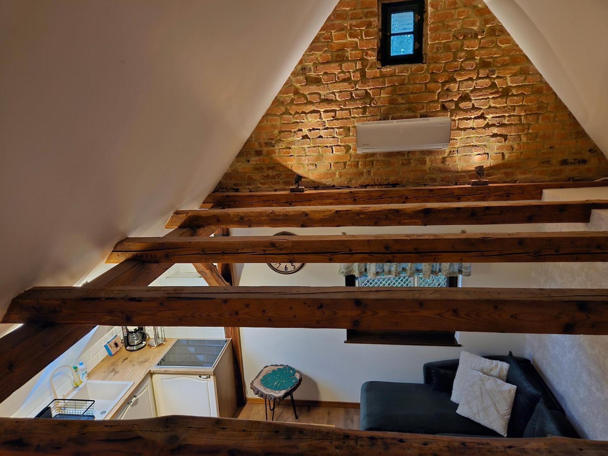 Apartamenty Komarno 46 Jacuzzi&Sauna Buitenkant foto