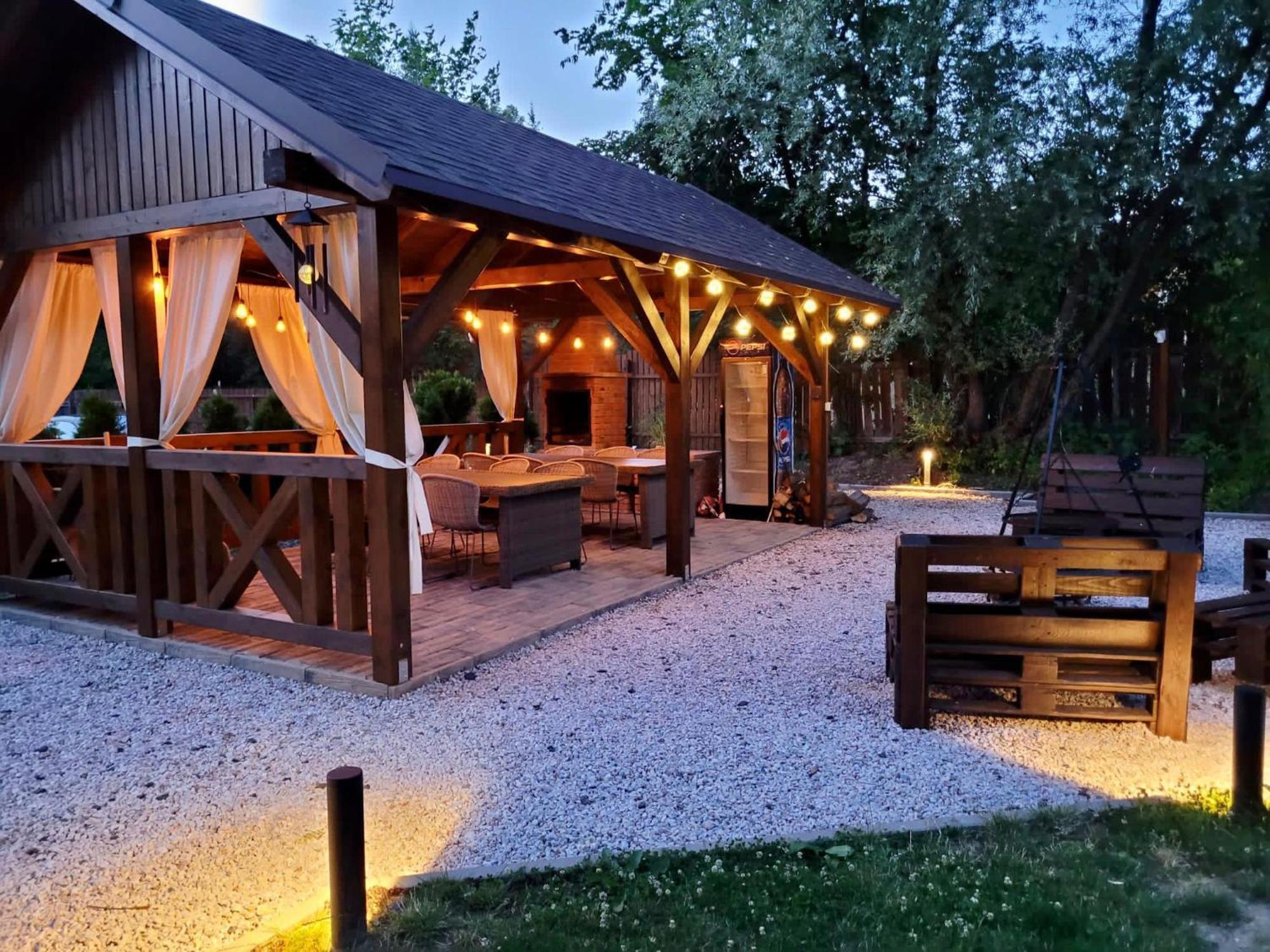 Apartamenty Komarno 46 Jacuzzi&Sauna Buitenkant foto