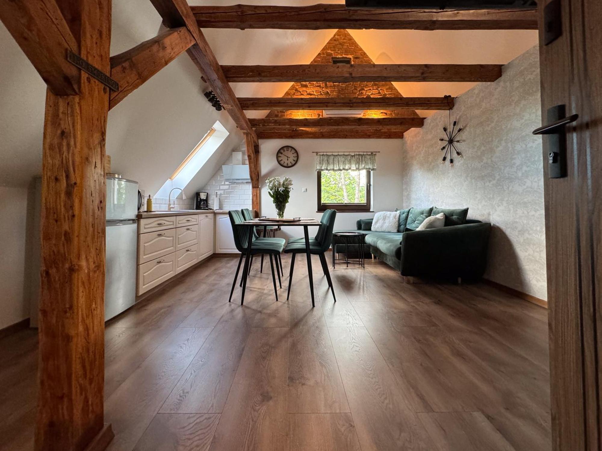 Apartamenty Komarno 46 Jacuzzi&Sauna Buitenkant foto