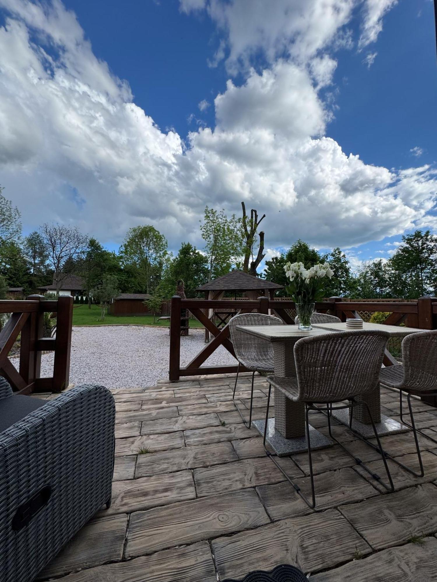 Apartamenty Komarno 46 Jacuzzi&Sauna Buitenkant foto