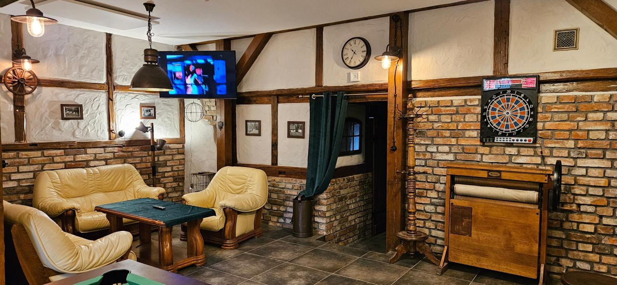 Apartamenty Komarno 46 Jacuzzi&Sauna Buitenkant foto