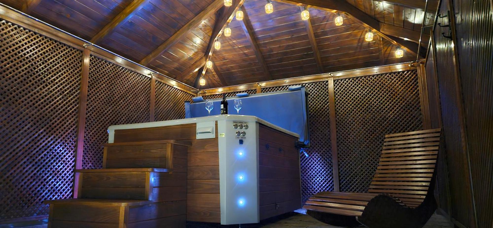 Apartamenty Komarno 46 Jacuzzi&Sauna Buitenkant foto