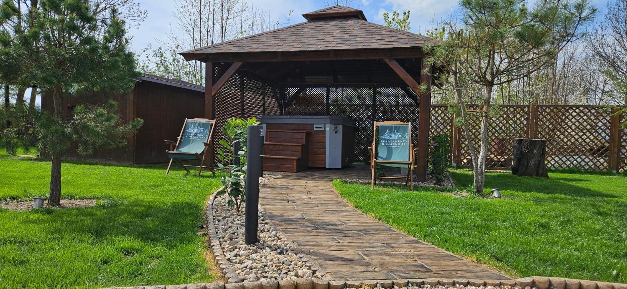 Apartamenty Komarno 46 Jacuzzi&Sauna Buitenkant foto
